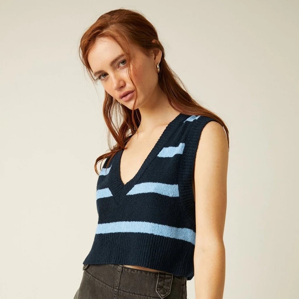 Free People Sweater Vest Striped Crop Size XL Navy Blue Women